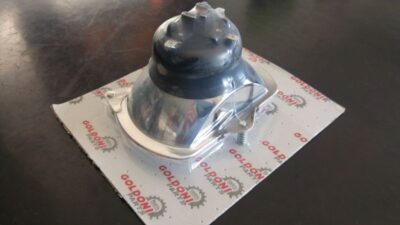 Faro anteriore rettangolare 3viti con bulbo e adattatore tripolare